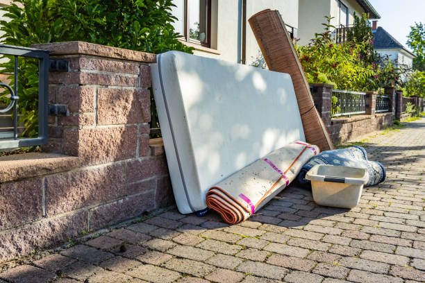 Best Construction Debris Removal  in Highland Park, IL